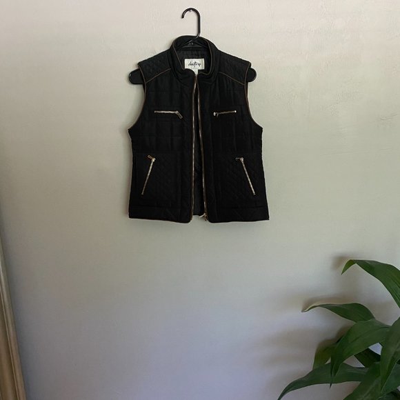 Daytrip Black Vest - Picture 3 of 4